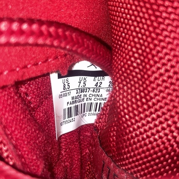 AIR JORDAN 11 RETRO 'WIN LIKE '96' - Picture 5 of 5